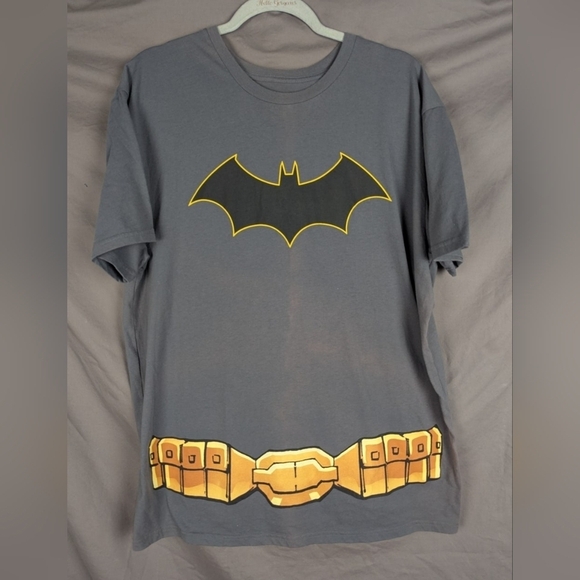 Batman size 16 costume tshirt with Velcro cape with fading - Picture 5 of 9